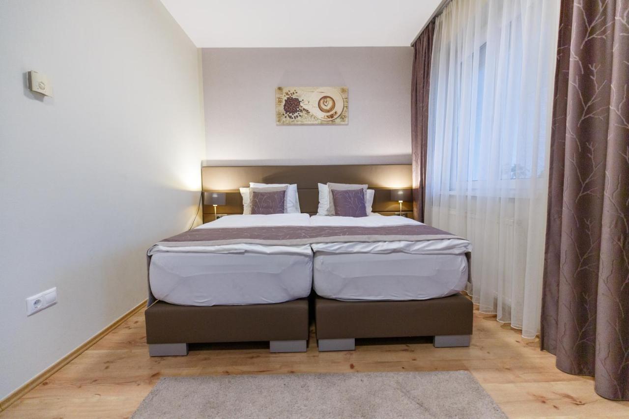 Mokka Apartments ミシュコルツ エクステリア 写真