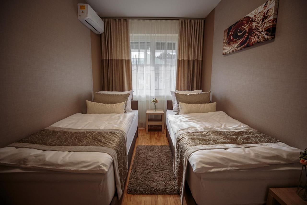 Mokka Apartments ミシュコルツ エクステリア 写真