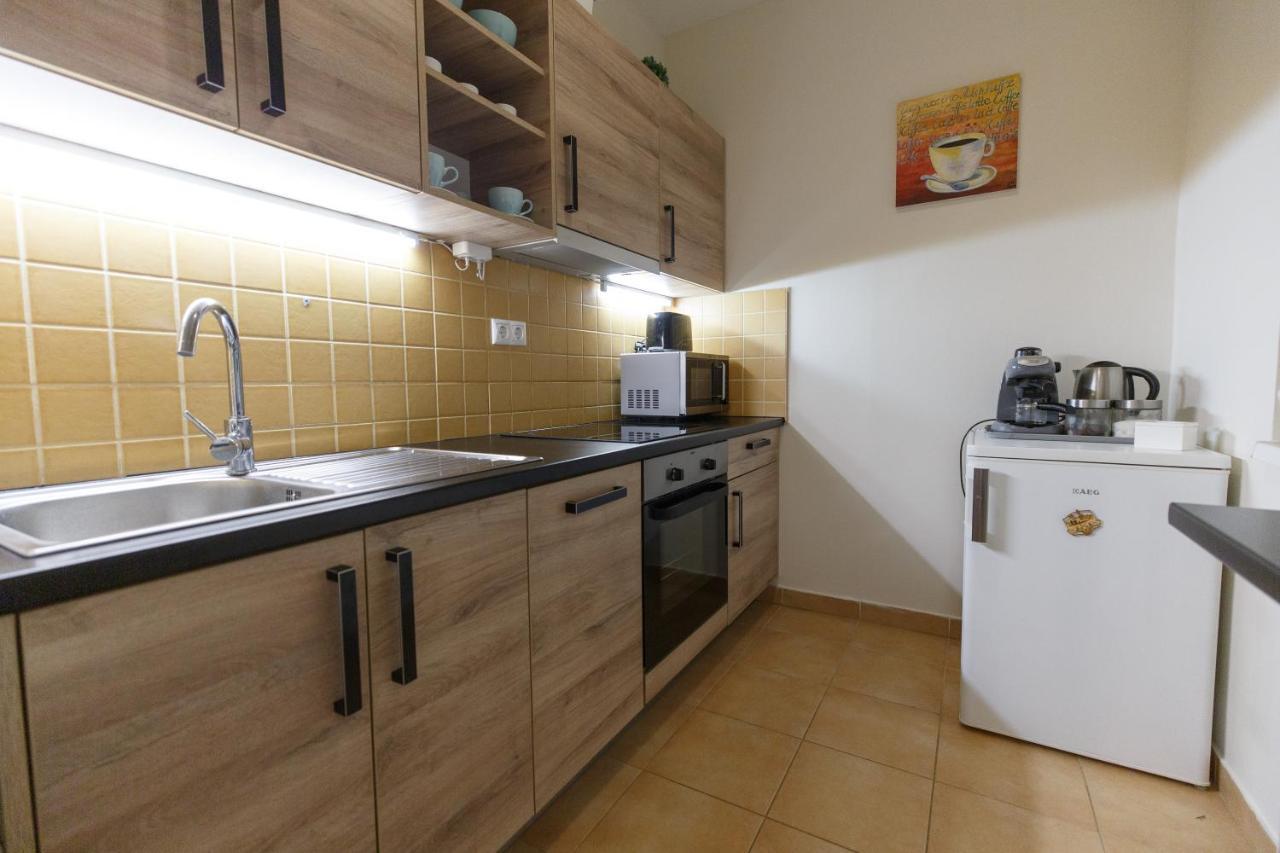 Mokka Apartments ミシュコルツ エクステリア 写真