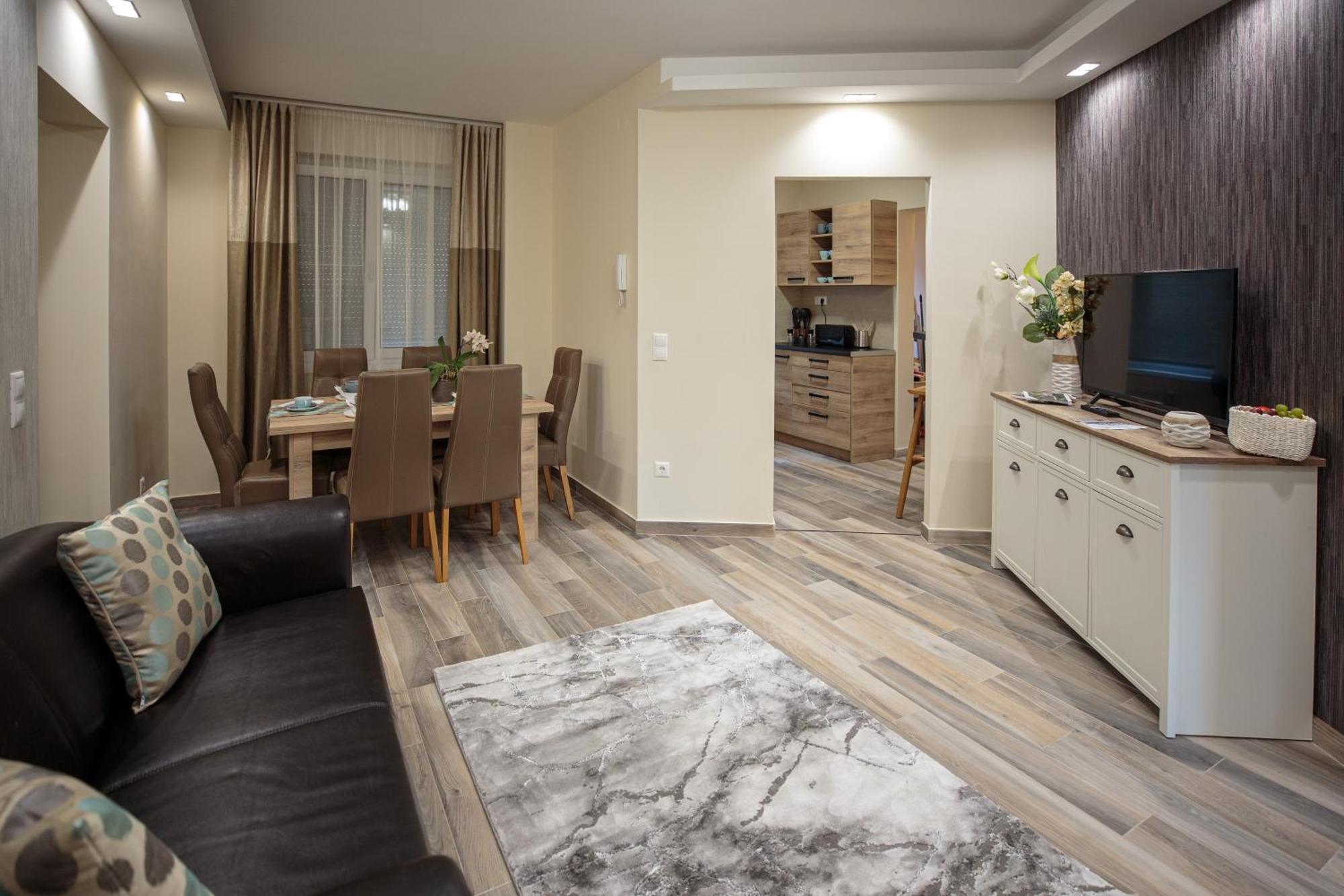 Mokka Apartments ミシュコルツ エクステリア 写真