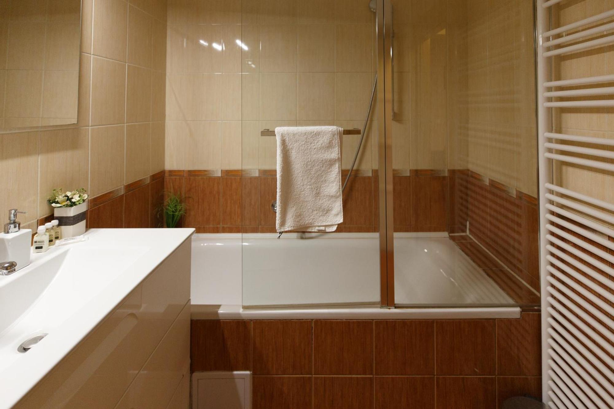 Mokka Apartments ミシュコルツ エクステリア 写真